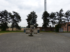 Vandalizzato il cimitero